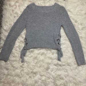 ☮️Grey Knit Cropped Sweater w/ Crisscrossed Sides